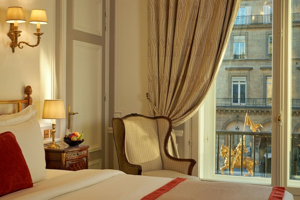 Фото Regina Louvre