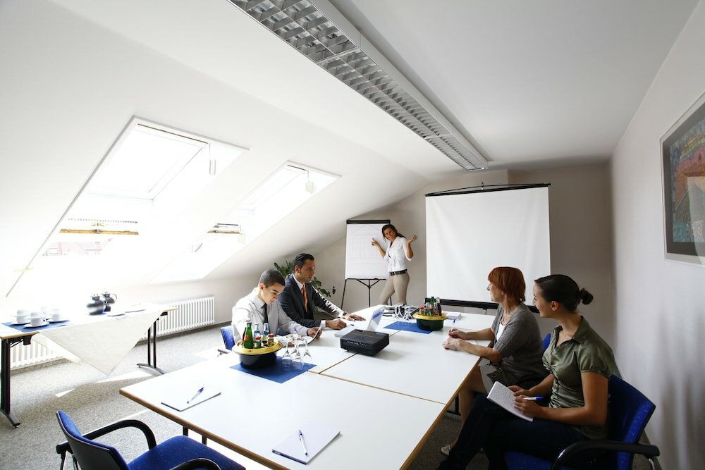 Фото Stadthotel Engel