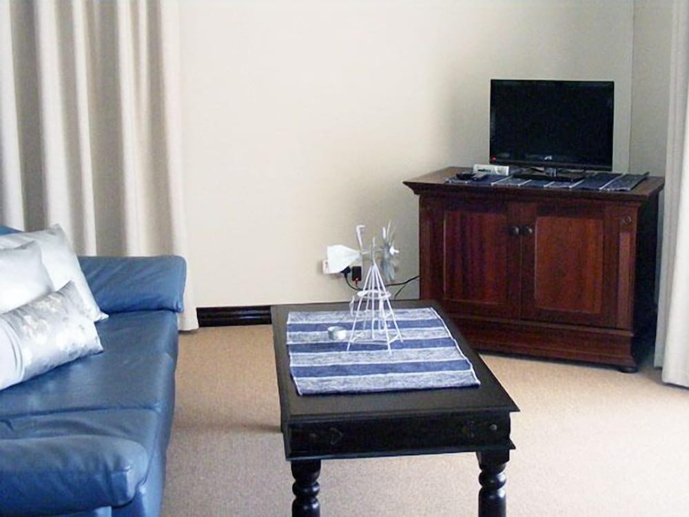 Фото Karoo Sun Boutique Guest House