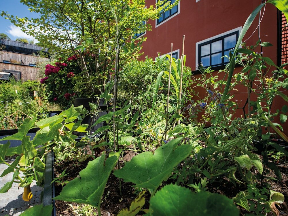 Фото Mob Paris Les Pouches