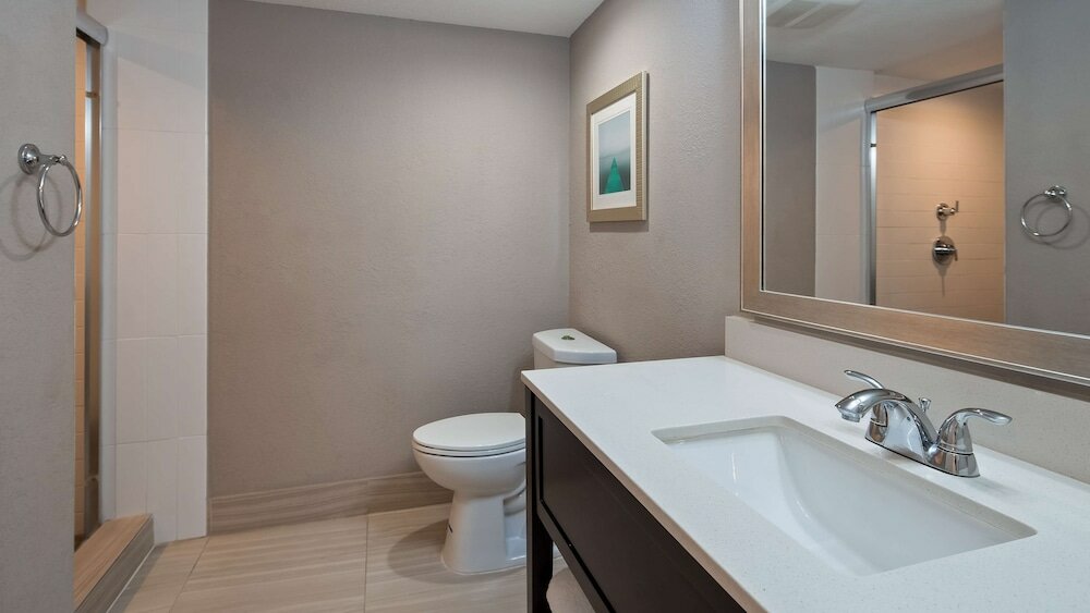 Фото Best Western Plus Oceanside Inn