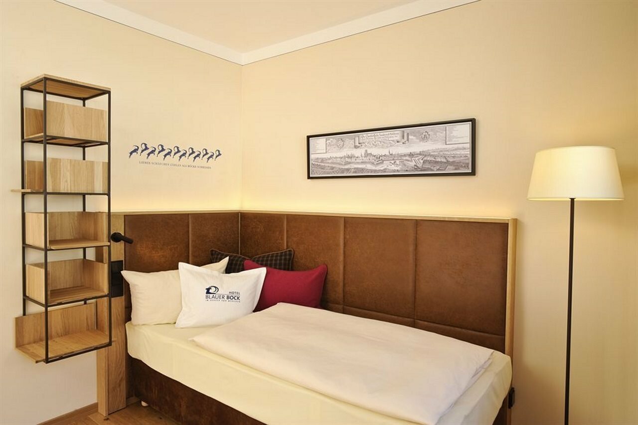Фото Hotel Blauer Bock