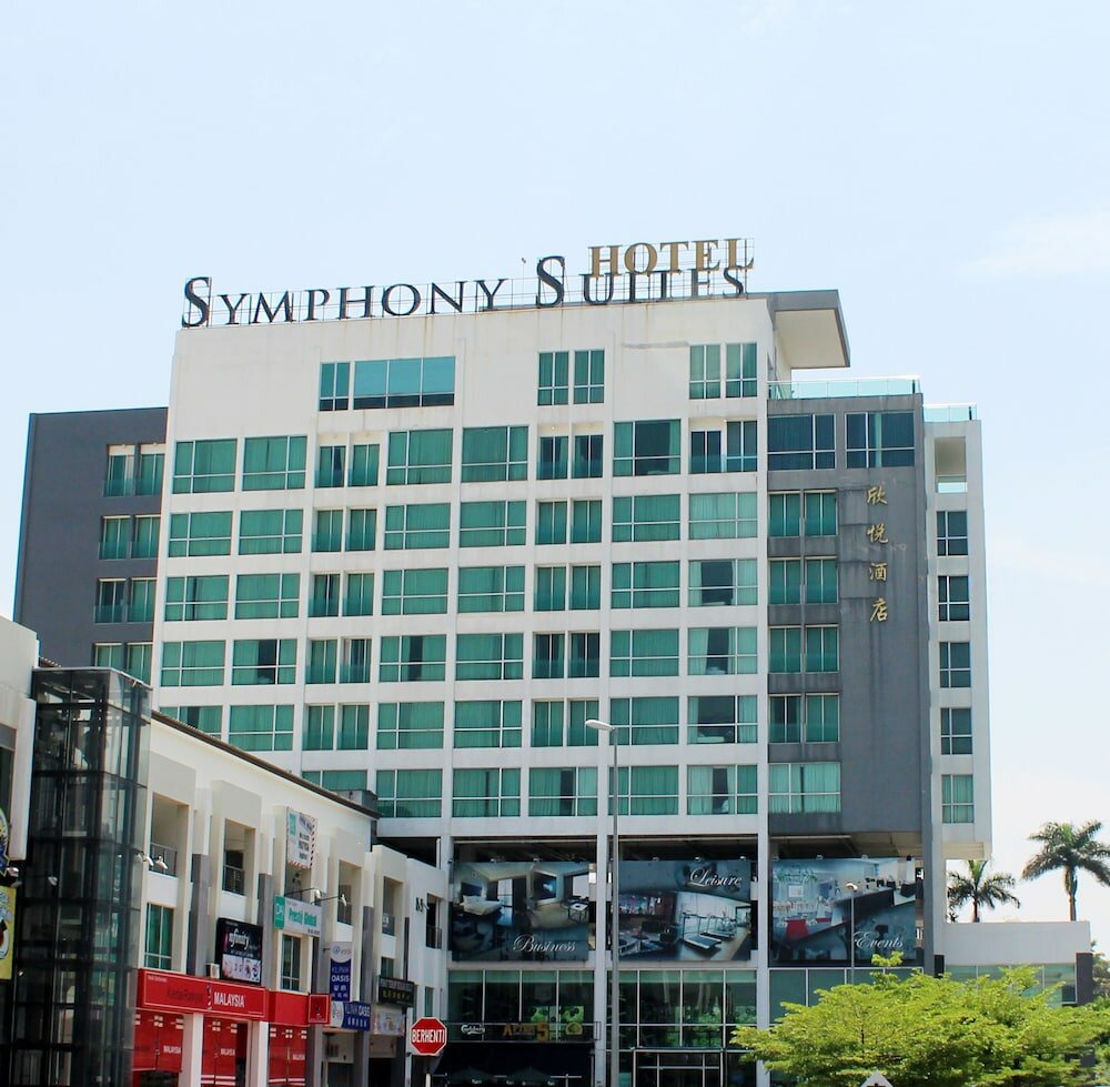 Фото Symphony Suites