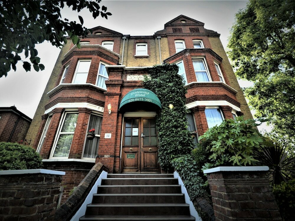 Фото отеля 3