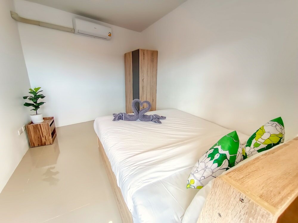 Фото Sailor Hotel Pattaya