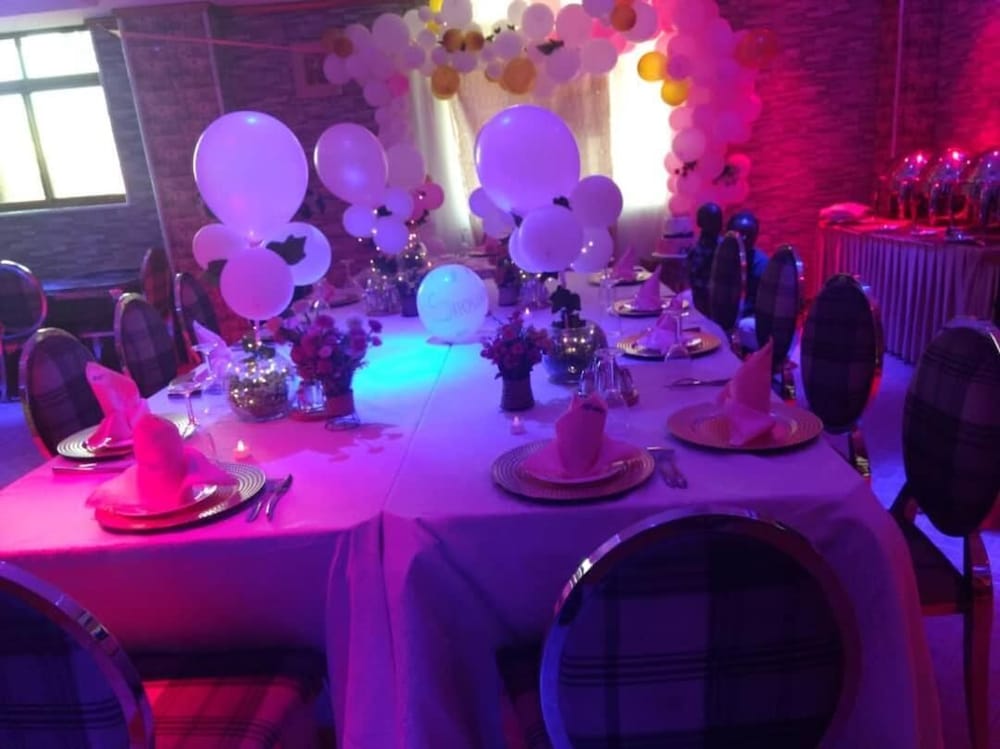 Фото Biraj International Hotel