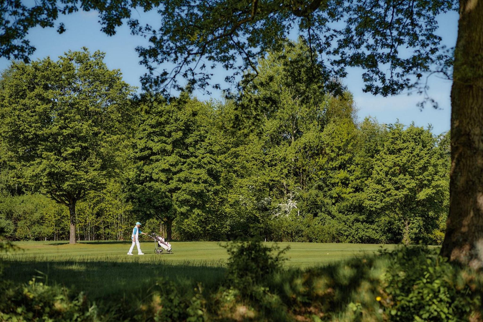 Фото Aparthotel am Golfclub Treudelberg