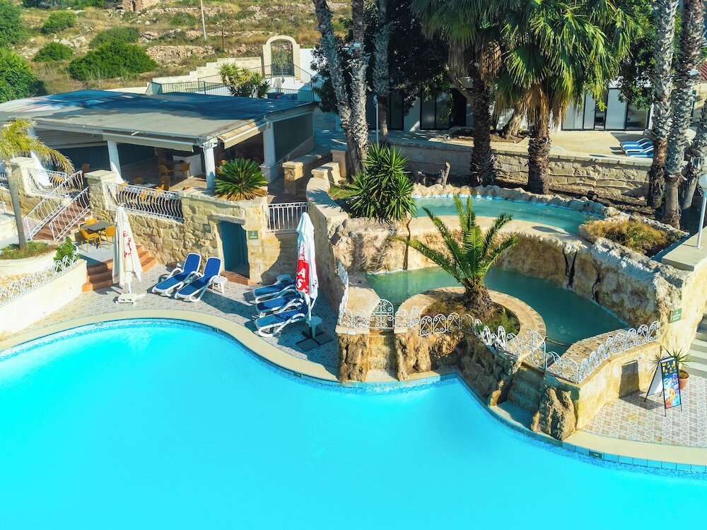 Фото Porto Azzurro Aparthotel