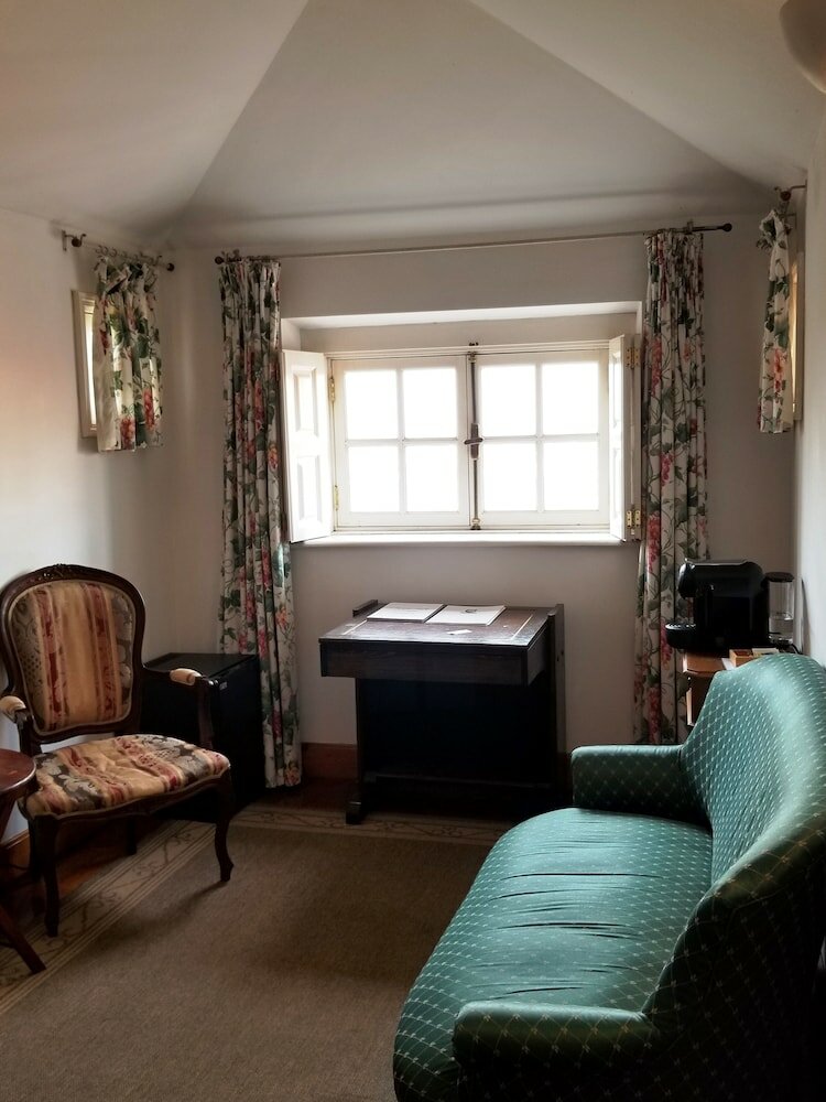 Фото Lawrence's Hotel