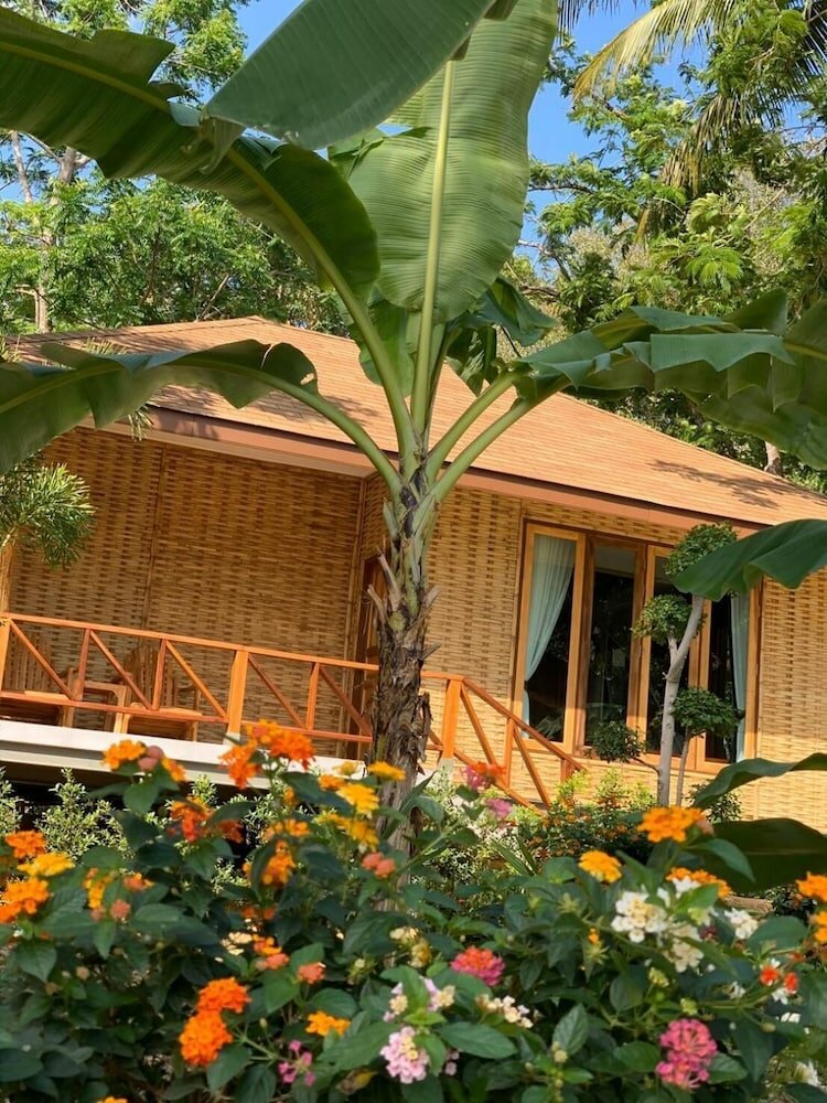 Фото Thiw Son Beach Resort