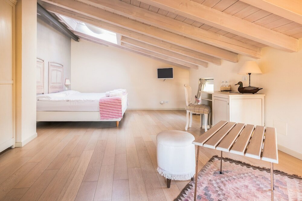 Фото Hotel Villa Moron