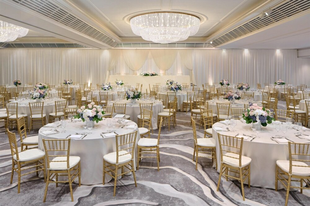 Фото Hyatt Regency Waikiki Beach Resort & SPA