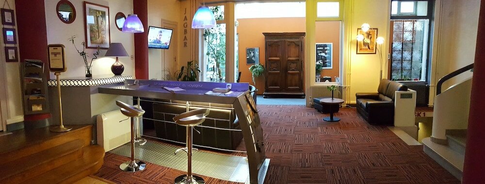 Фото Logis Hôtel du Midi - Saint Etienne Sud