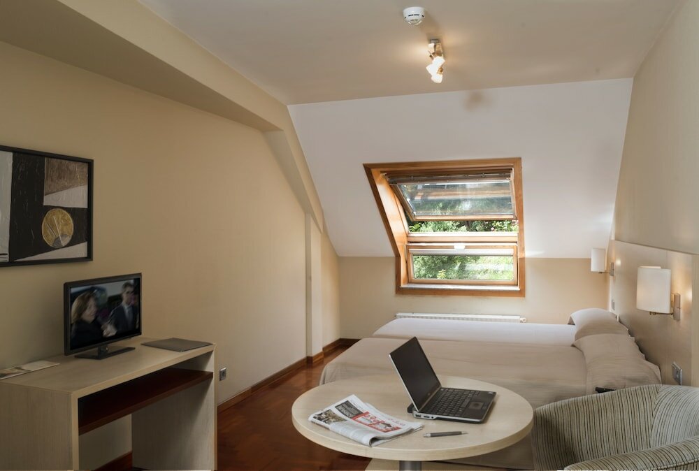 Фото Apartamentos Portazgo