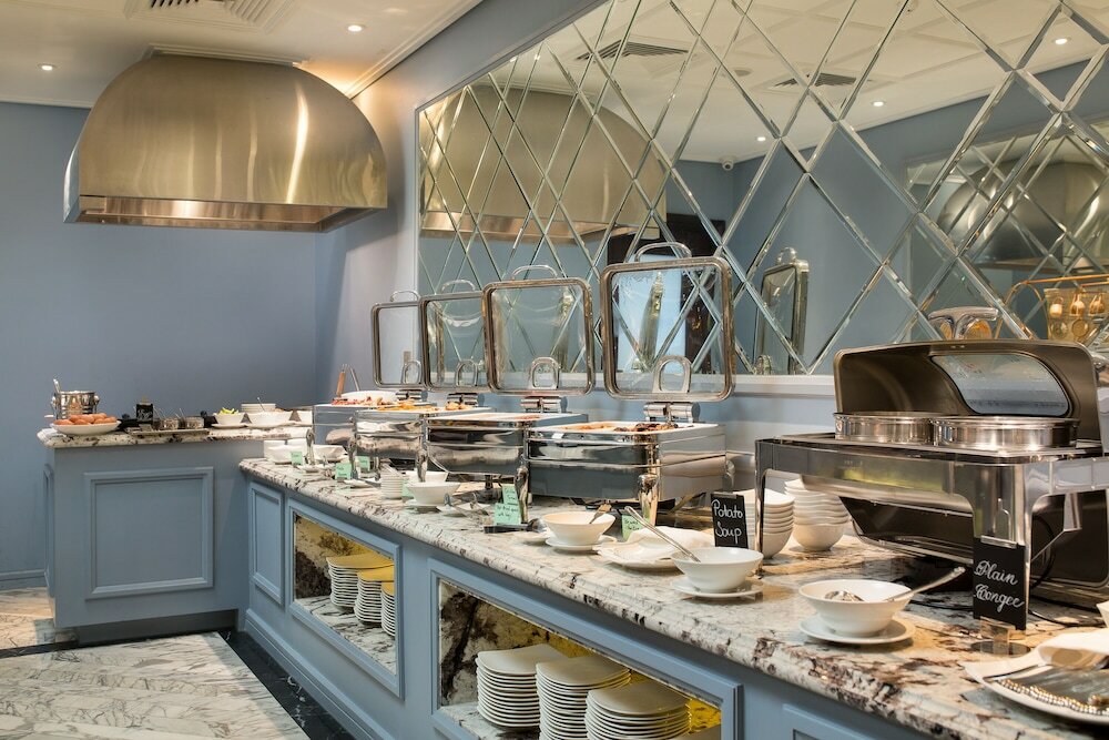 Фото Anatole Hotel Hanoi