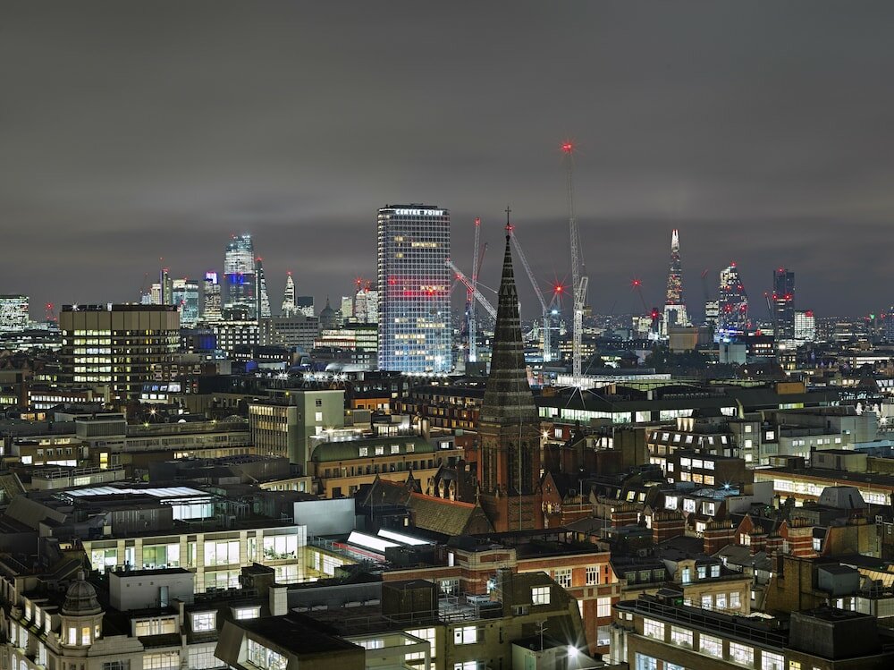 Фото Treehouse Hotel London