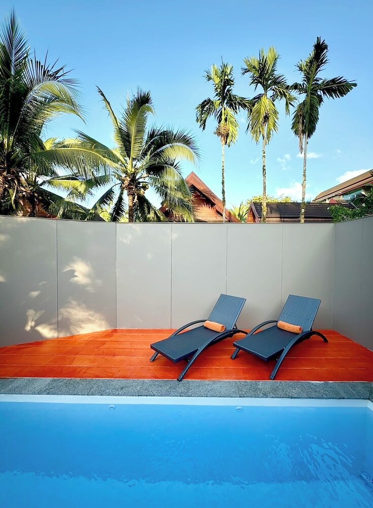 Фото L'esprit de Naiyang Beach Resort