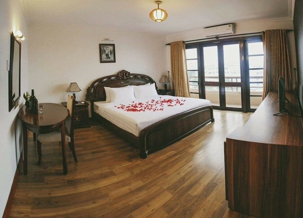 Фото Jasmine Hotel Hue