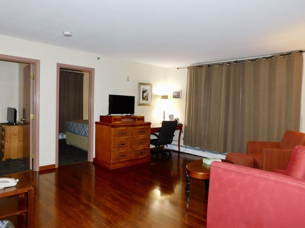 Фото Americas Best Value Inn & Suites Anchorage Airport