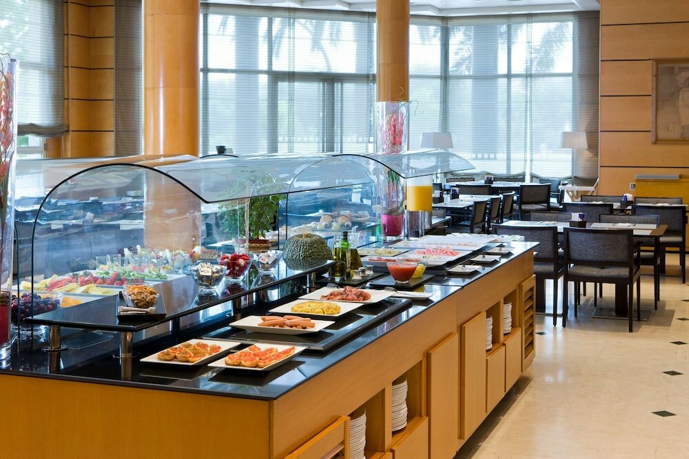 Фото Nh Valencia Center