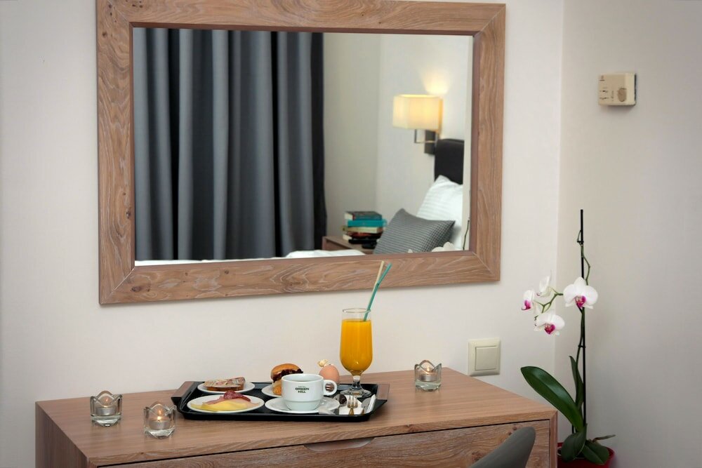 Фото Green Hill Hotel