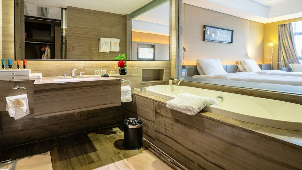 Фото Modern Classic Hotel