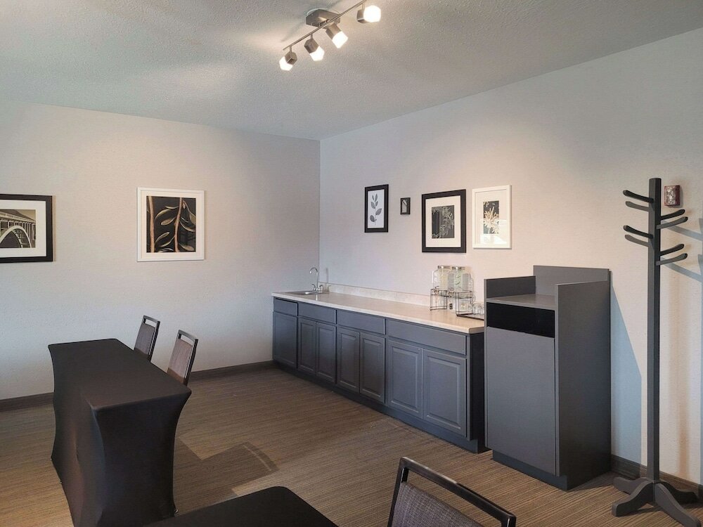 Фото Country Inn & Suites by Radisson, Appleton, Wi