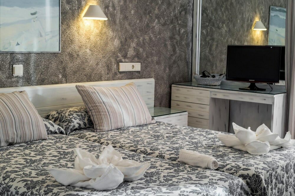 Фото Hostal Bellavista Formentera