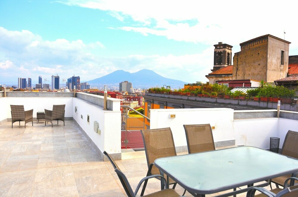 Hotel Palazzo Settembrini 49, Naples, photo