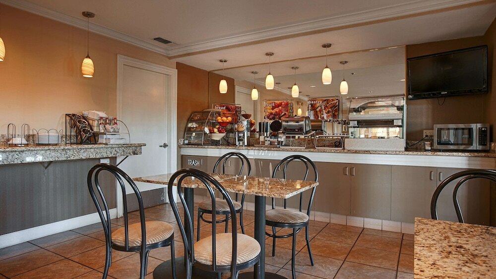 Фото Best Western Yuba City Inn