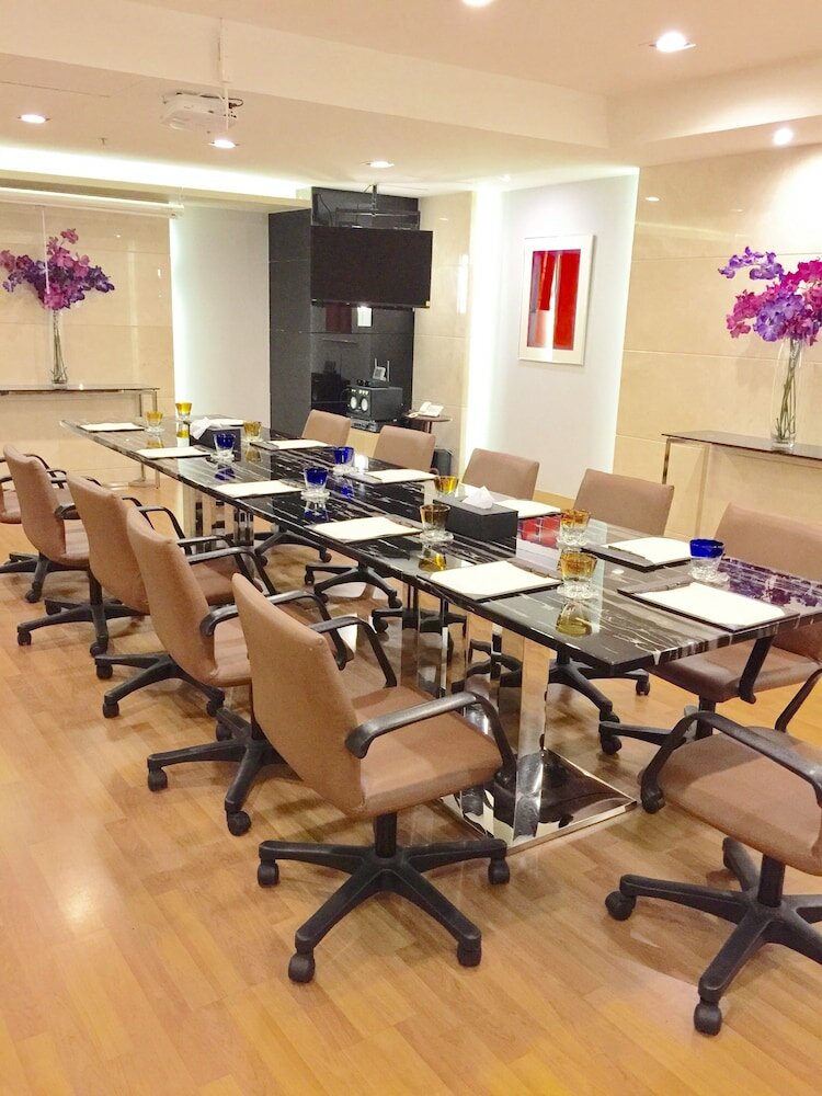 Фото Evergreen Place Siam by UHG