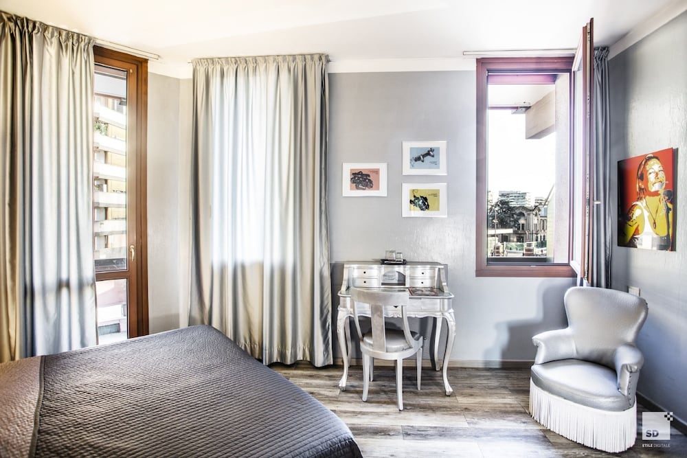 Фото Admiral Hotel