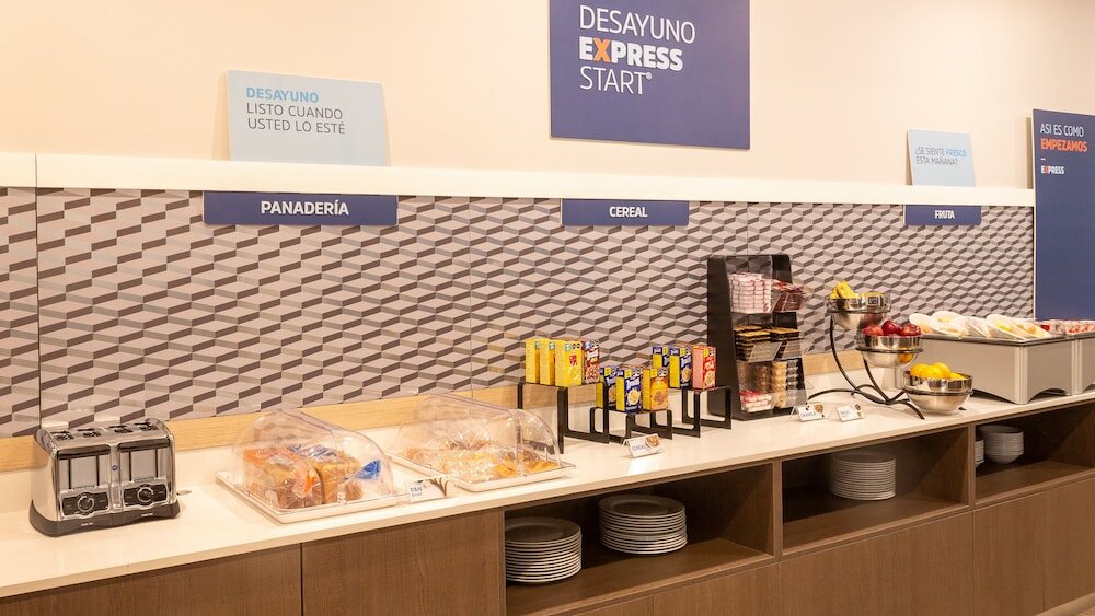 Фото Holiday Inn Express & Suites Tijuana Otay, an Ihg Hotel