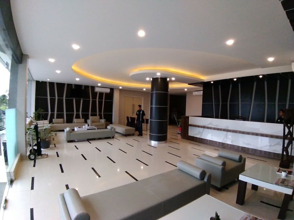 Фото Emerald Hotel