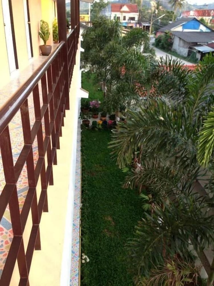 Фото Phuket Airport Inn