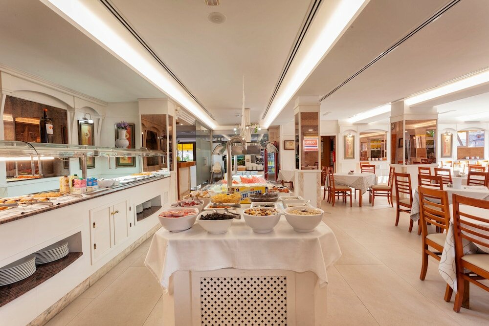 Фото Hotel Amoros