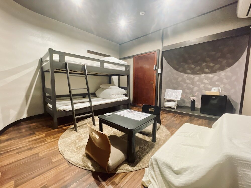 Фото Mt. Fuji Hostel Samurise Kura