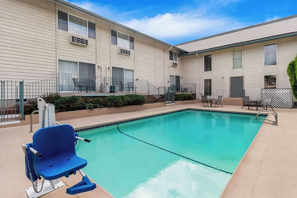 Фото Quality Inn And Suites Vancouver