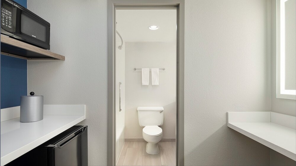 Фото Holiday Inn Dallas Market Center, an Ihg Hotel