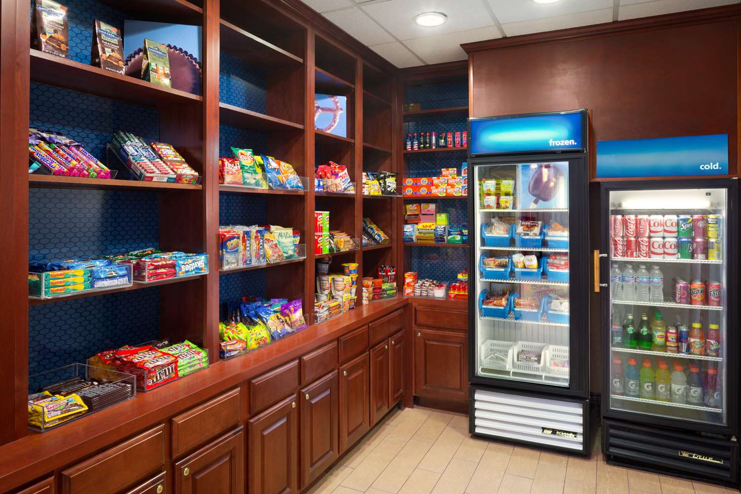 Фото Hampton Inn & Suites Detroit/Sterling Heights