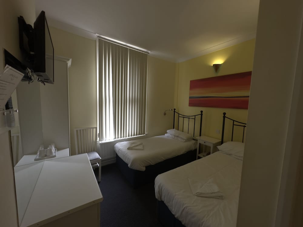 Фото Manor Hotel