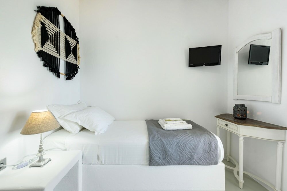 Фото Blue Waves Suites & Apartments To Kyma