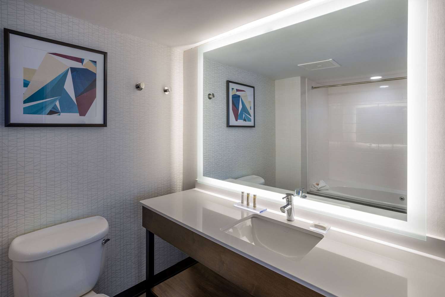 Фото Wingate by Wyndham Vineland/Millville