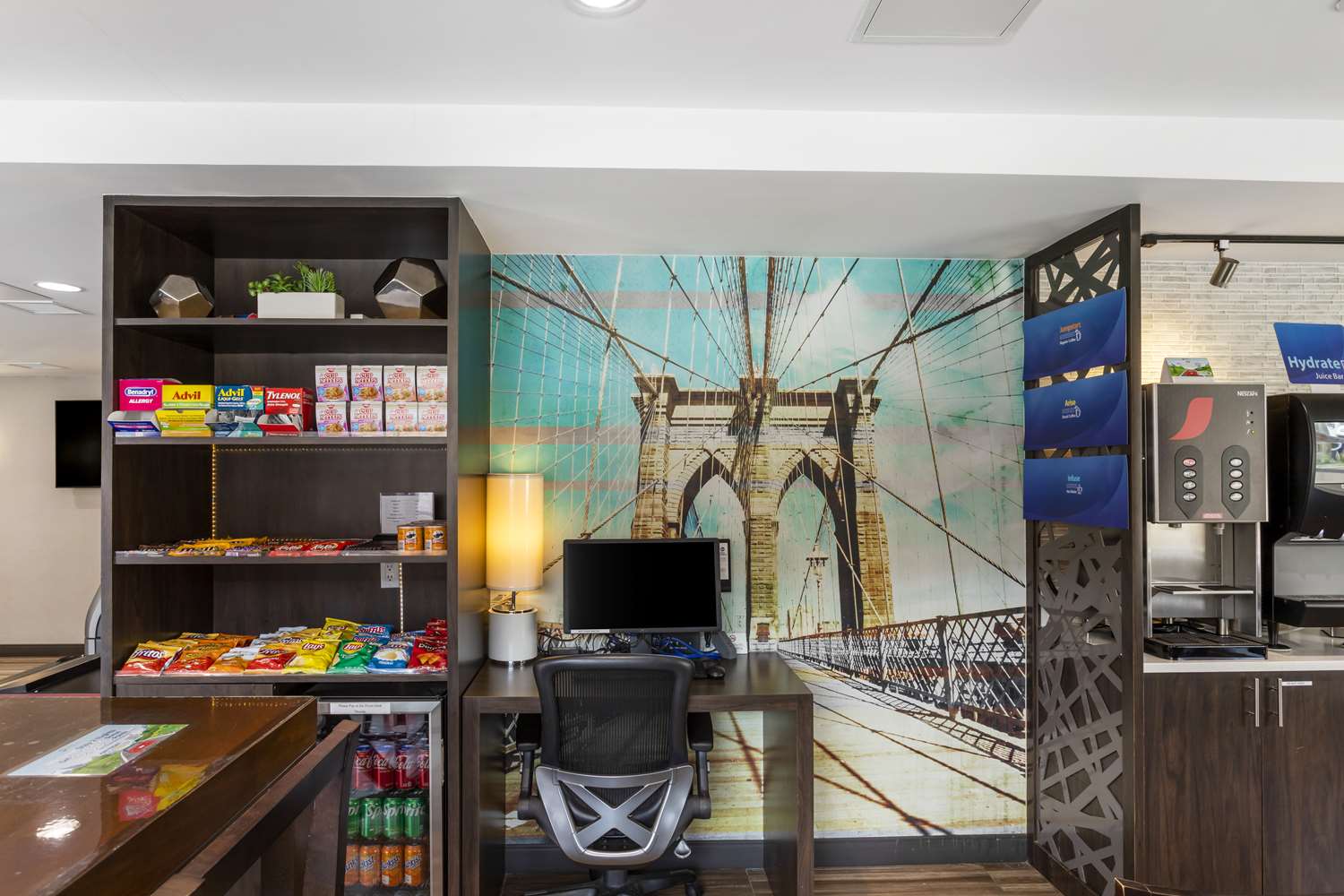 Фото Best Western Brooklyn-Coney Island Inn