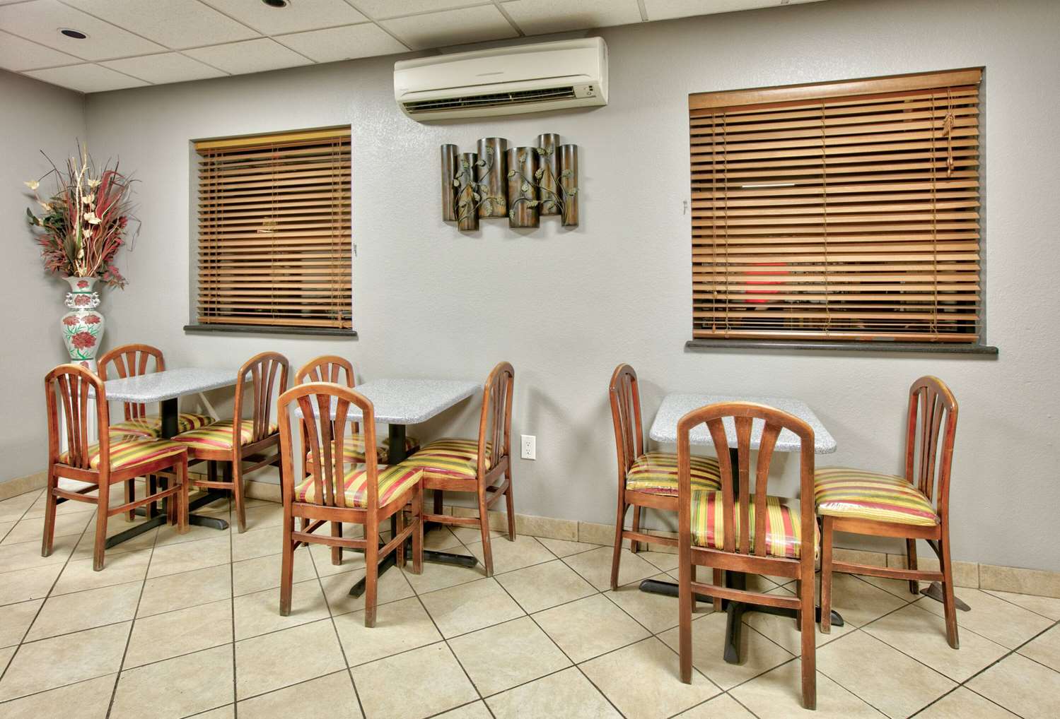 Фото Super 8 by Wyndham Amarillo