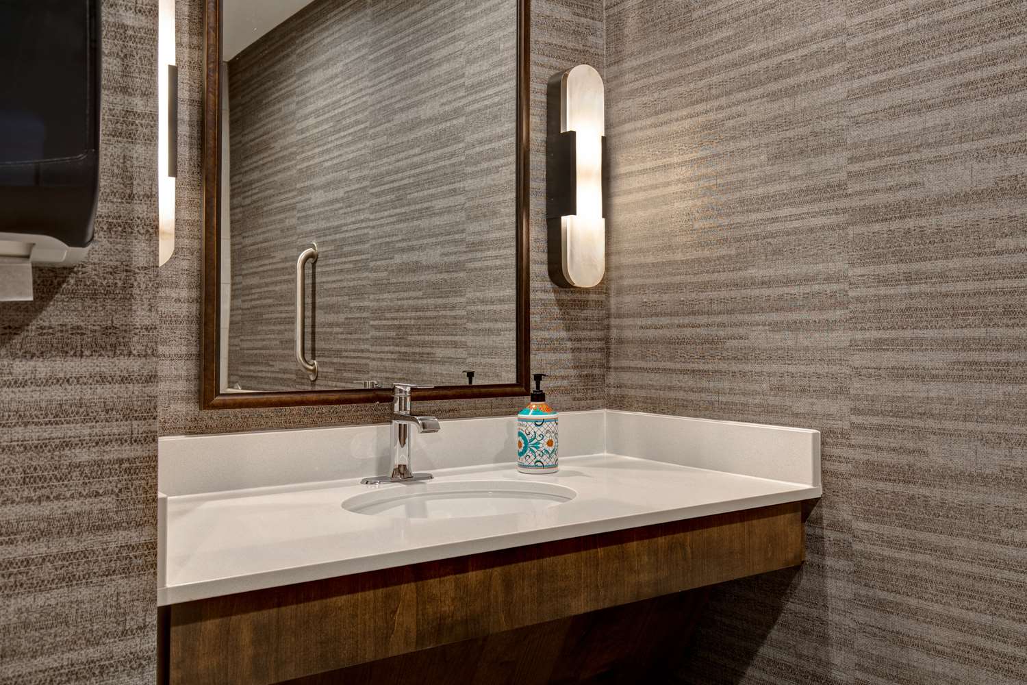 Фото Hampton Inn Santa Fe South