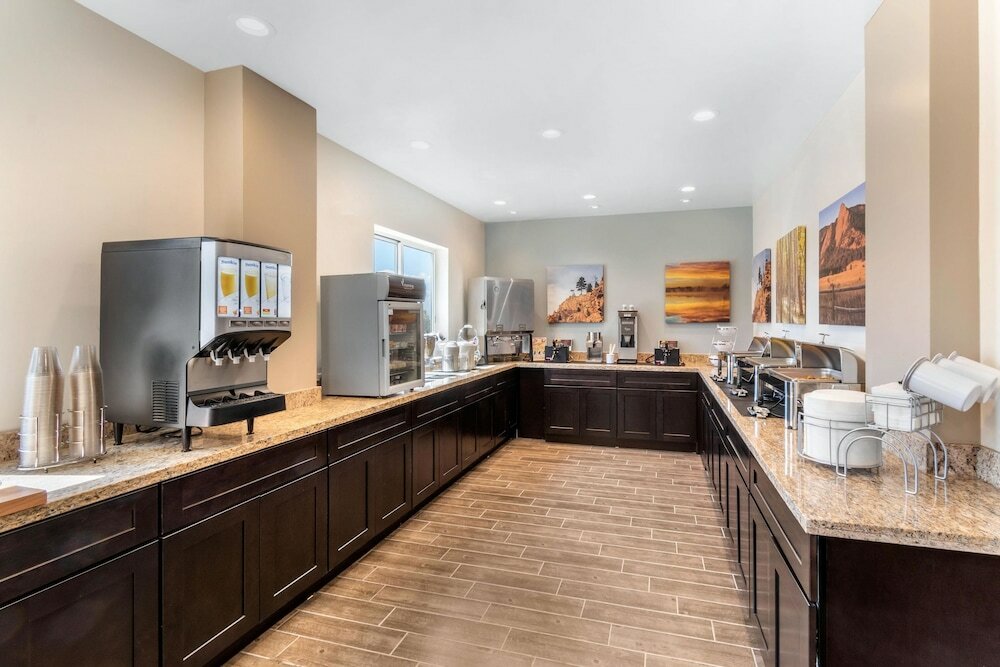 Фото Sleep Inn & Suites Denver International Airport