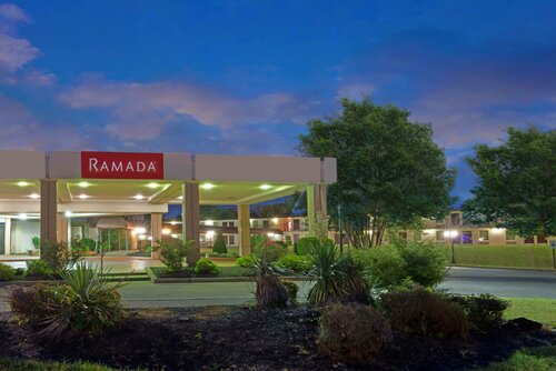Гостиница Ramada by Wyndham Louisville North в Штате Кентукки
