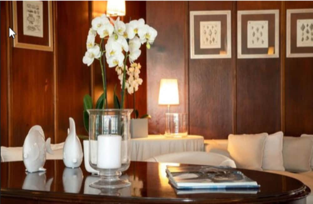 Фото Hotel Plaza Esplanade