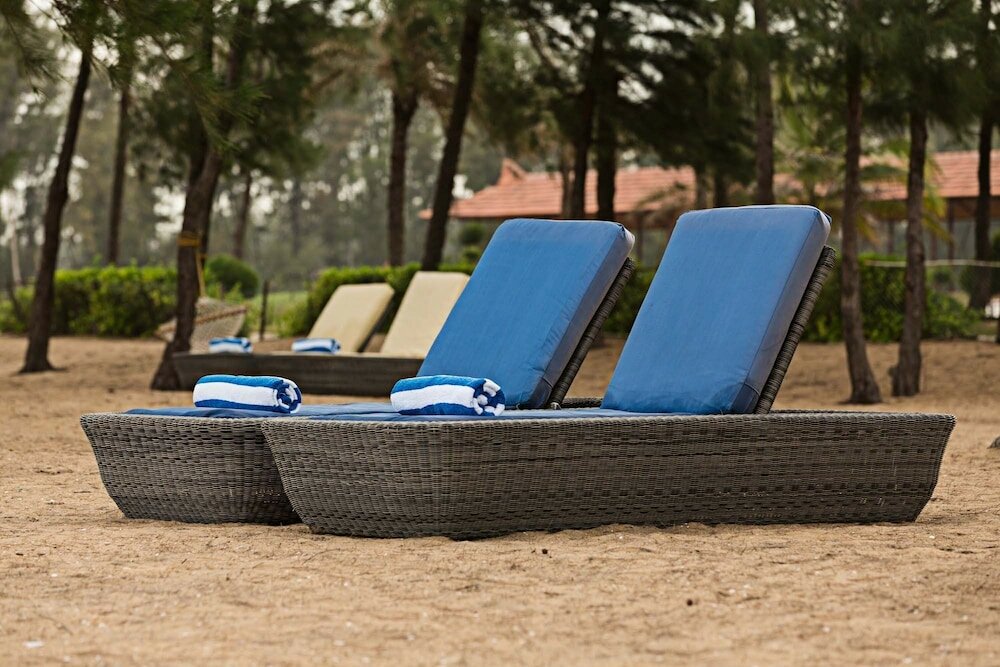 Фото Chariot Beach Resort